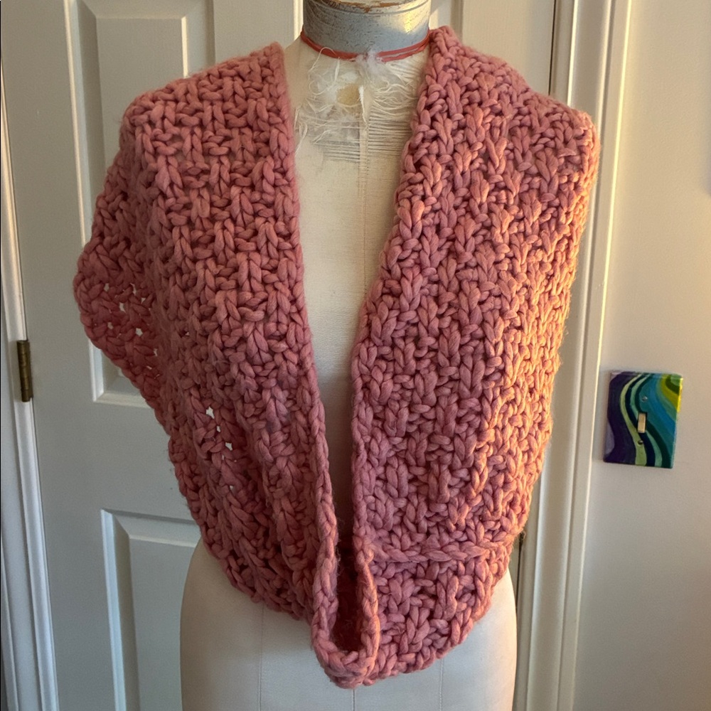 Loopy Mango Chunky Pink Knit Infinity Scarf - Picture 2 of 7